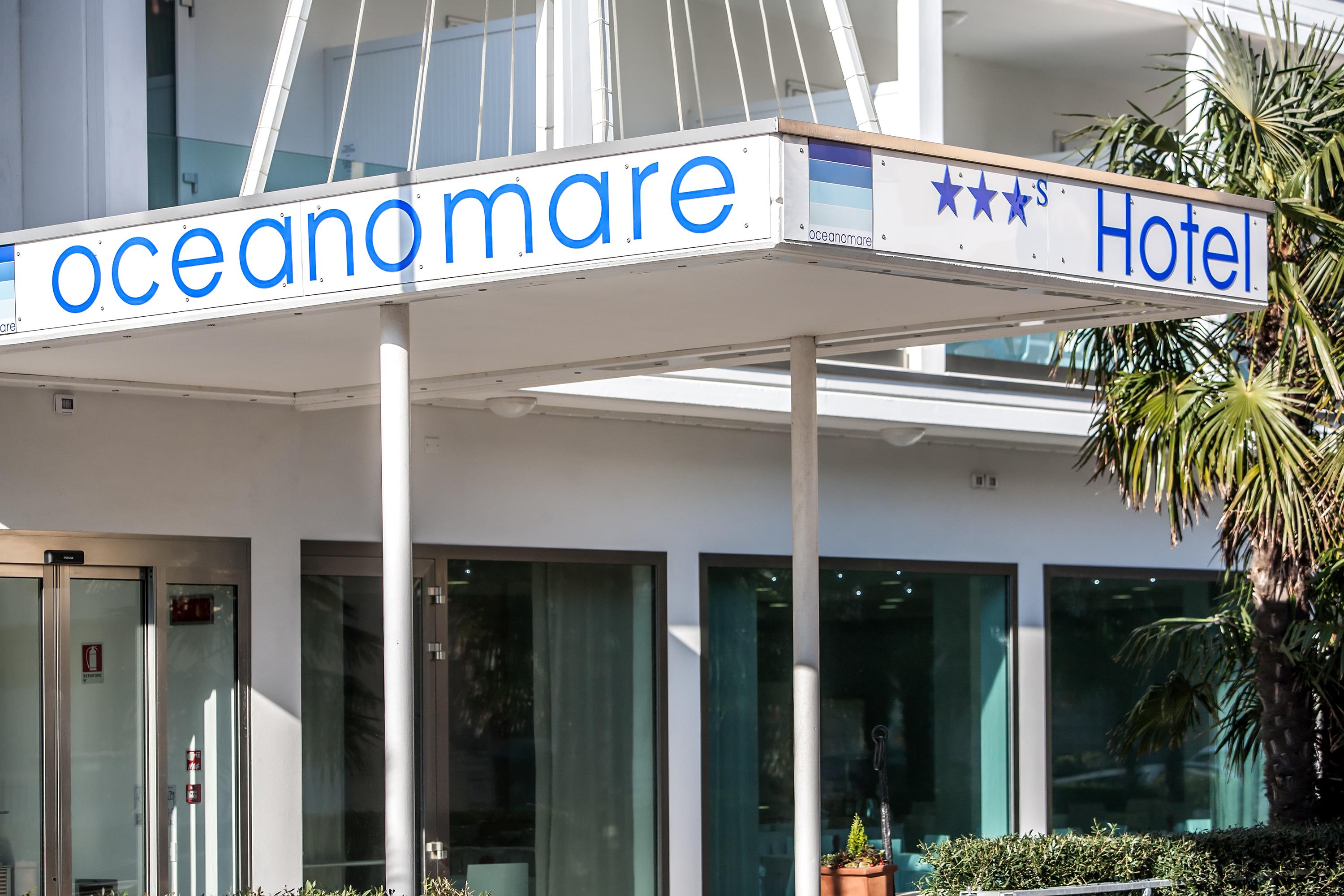 Hotel Oceanomare Punta Marina Exterior foto
